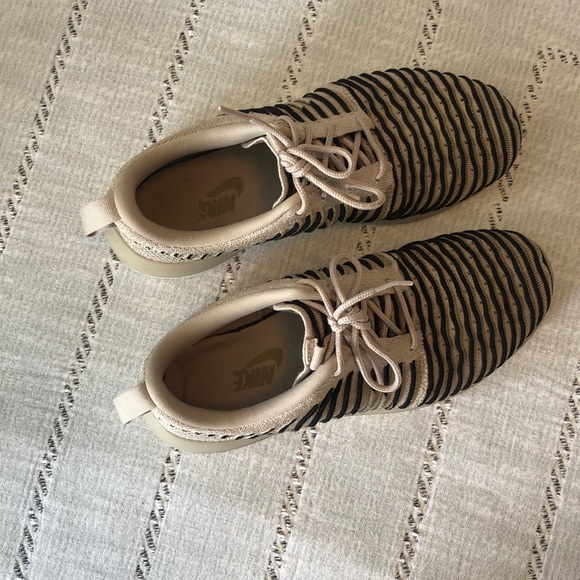 Nike Roshe Two Flyknit sneakers - Picture 4 of 7